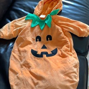 0-6 months Pumpkin bunting